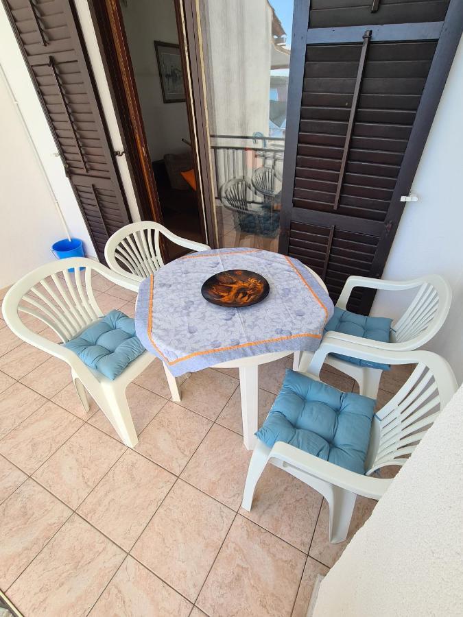 Apartment Danica Ljubač Εξωτερικό φωτογραφία